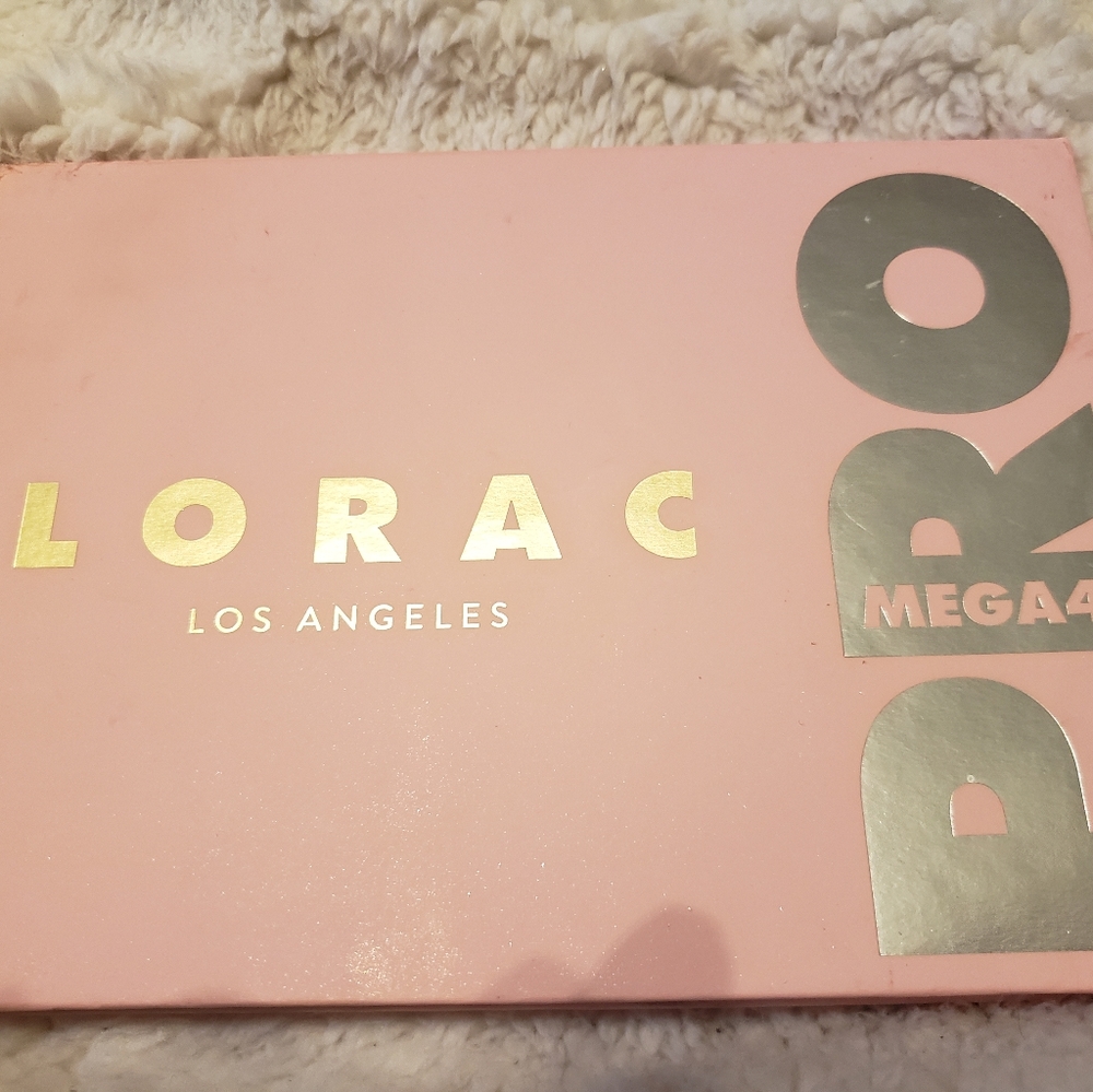 Lorac pro mega eyeshadow palette 4